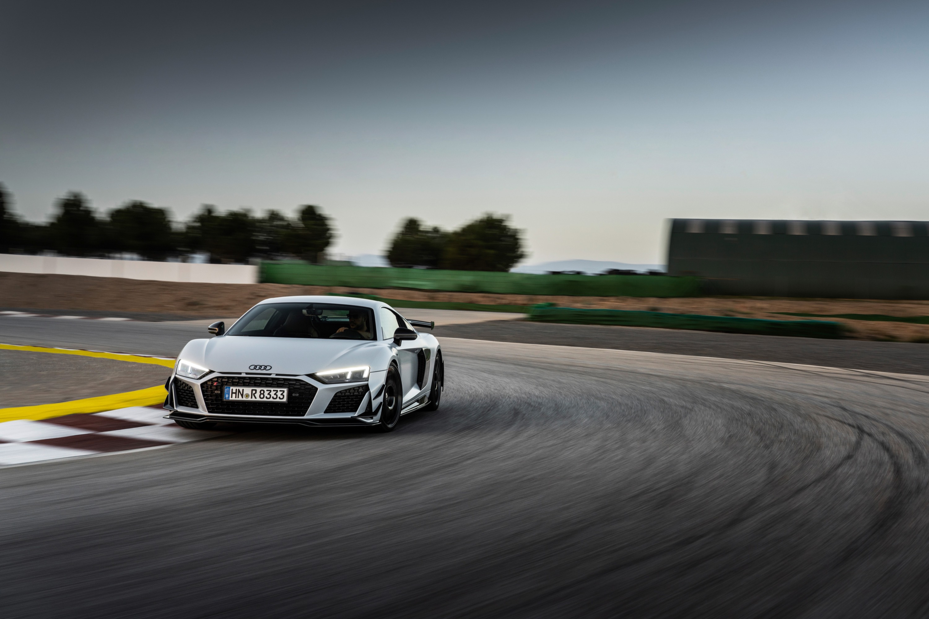 Audi R8 Coupe V10 GT RWD