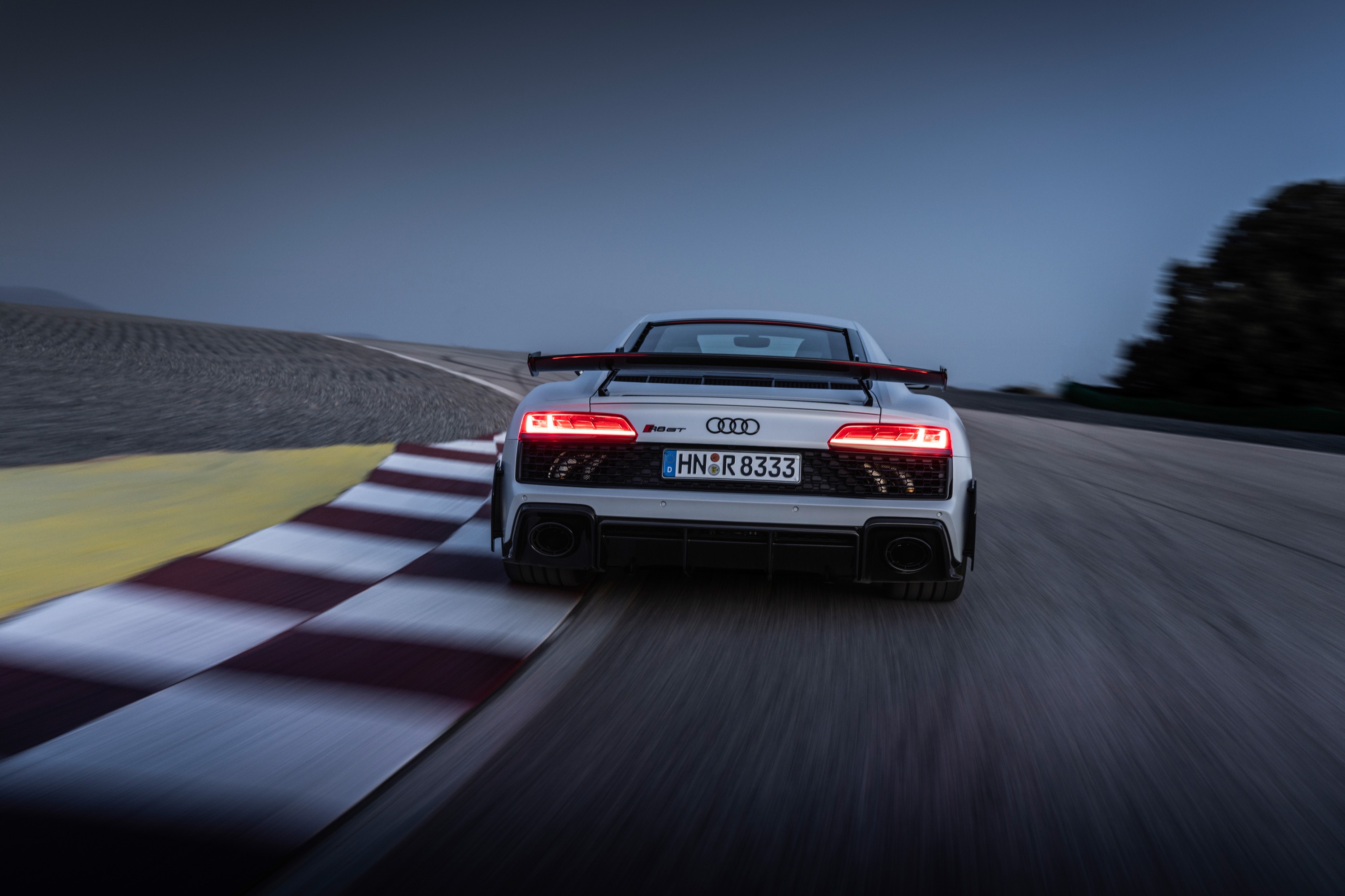 Audi R8 Coupe V10 GT RWD