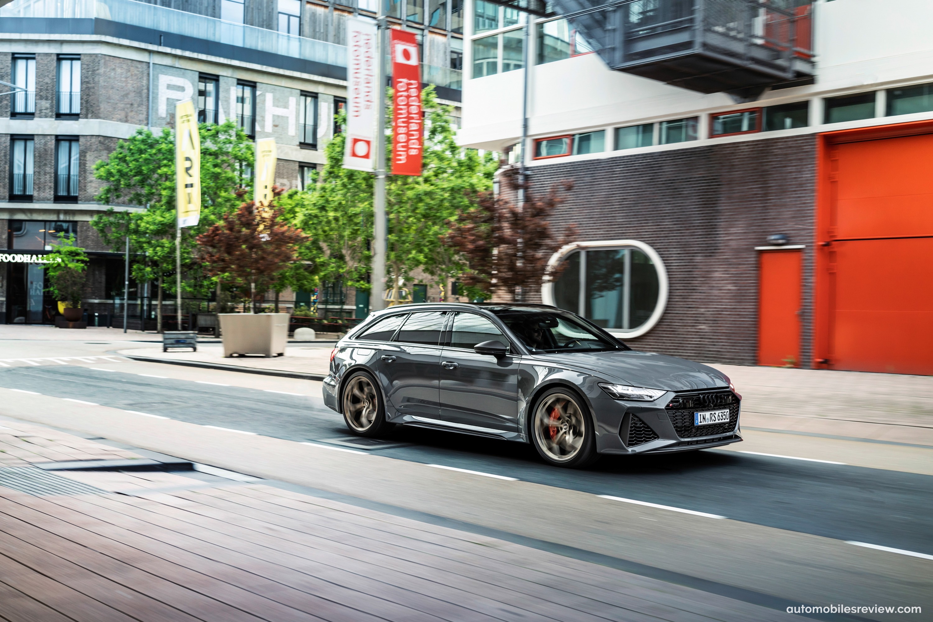 2023 Audi RS6 Avant Performance