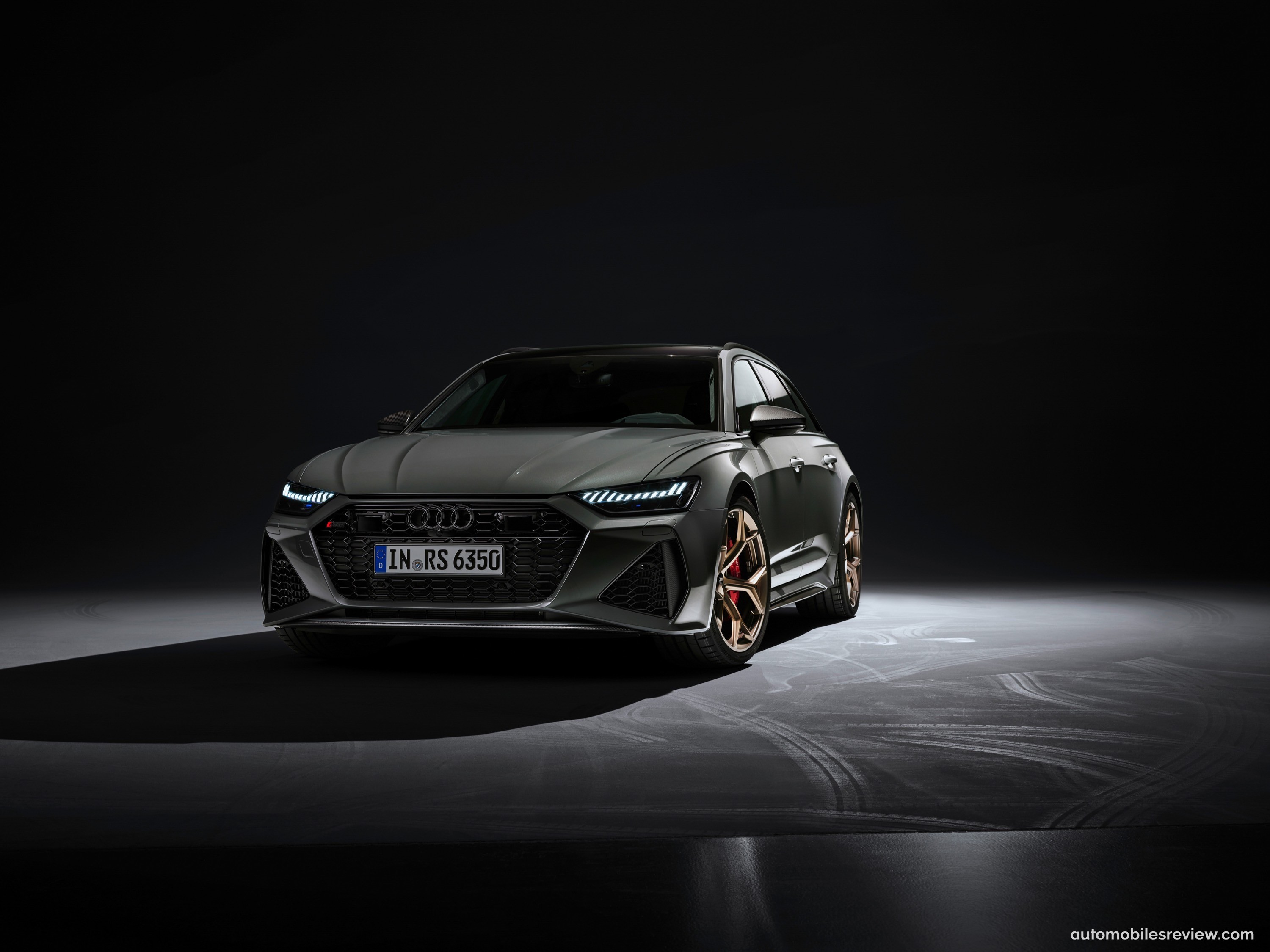 Audi RS6 Avant performance (2023) pictures & information