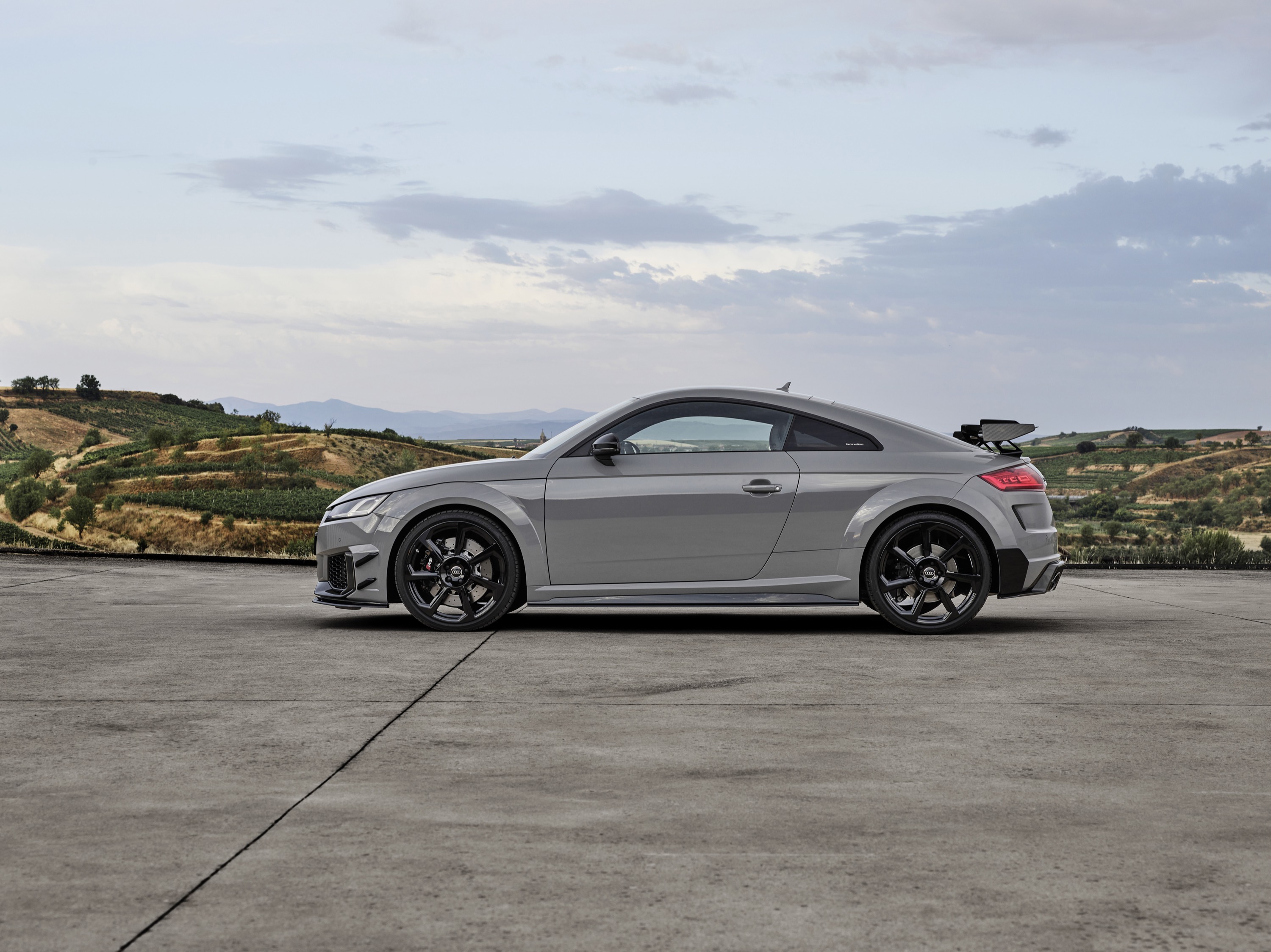 Audi TT RS Coupe Iconic Edition