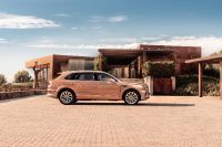 Bentley Bentayga Extended Wheelbase (2023) - picture 6 of 24