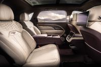 Bentley Bentayga Extended Wheelbase (2023) - picture 19 of 24