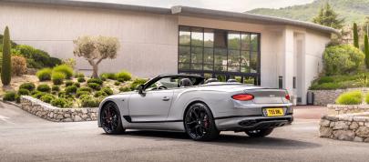 Bentley Continental GTC S (2023) - picture 7 of 18