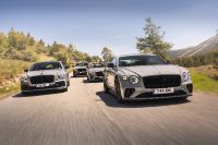 Bentley Flying Spur S (2023) - picture 6 of 13