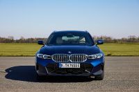 BMW 3-Series Touring (2023) - picture 18 of 37