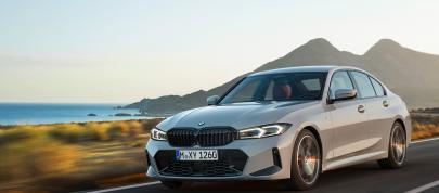 BMW 3-Series (2023) - picture 7 of 42