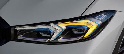 BMW 3-Series (2023) - picture 31 of 42