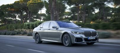 BMW 7-Series (2023) - picture 23 of 99