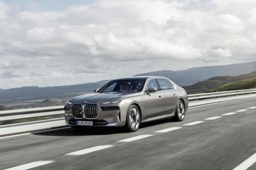 BMW 7-Series (2023) - picture 9 of 99