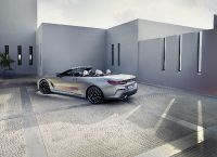 BMW 8-Series Convertible (2023)