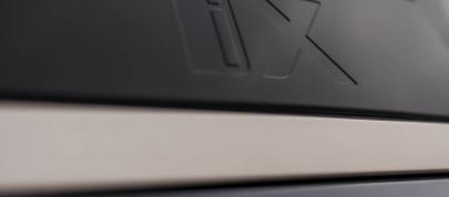 BMW iX M60 (2023) - picture 47 of 63