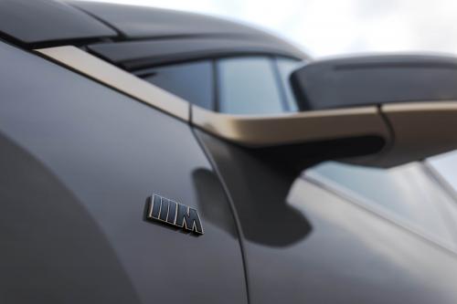 BMW iX M60 (2023) - picture 49 of 63