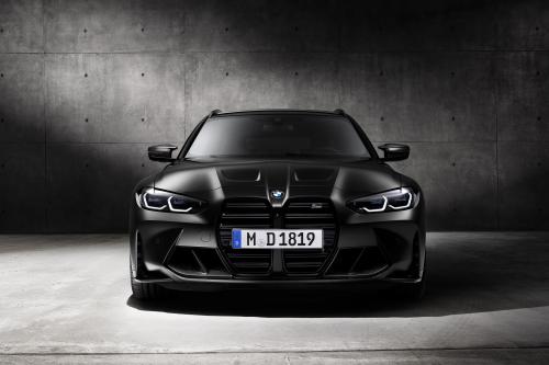 BMW M3 Touring (2023) - picture 1 of 99