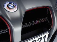 BMW M4 CSL (2023) - picture 18 of 99