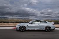 BMW M4 CSL (2023)