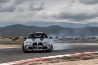 BMW M4 CSL (2023) - picture 58 of 99