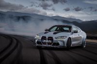 BMW M4 CSL (2023)