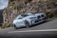 BMW M4 CSL (2023)