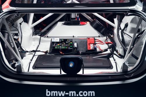 BMW M4 GT4 (2023) - picture 17 of 17