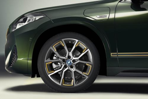 BMW X2 Edition GoldPlay (2023) - picture 1 of 5