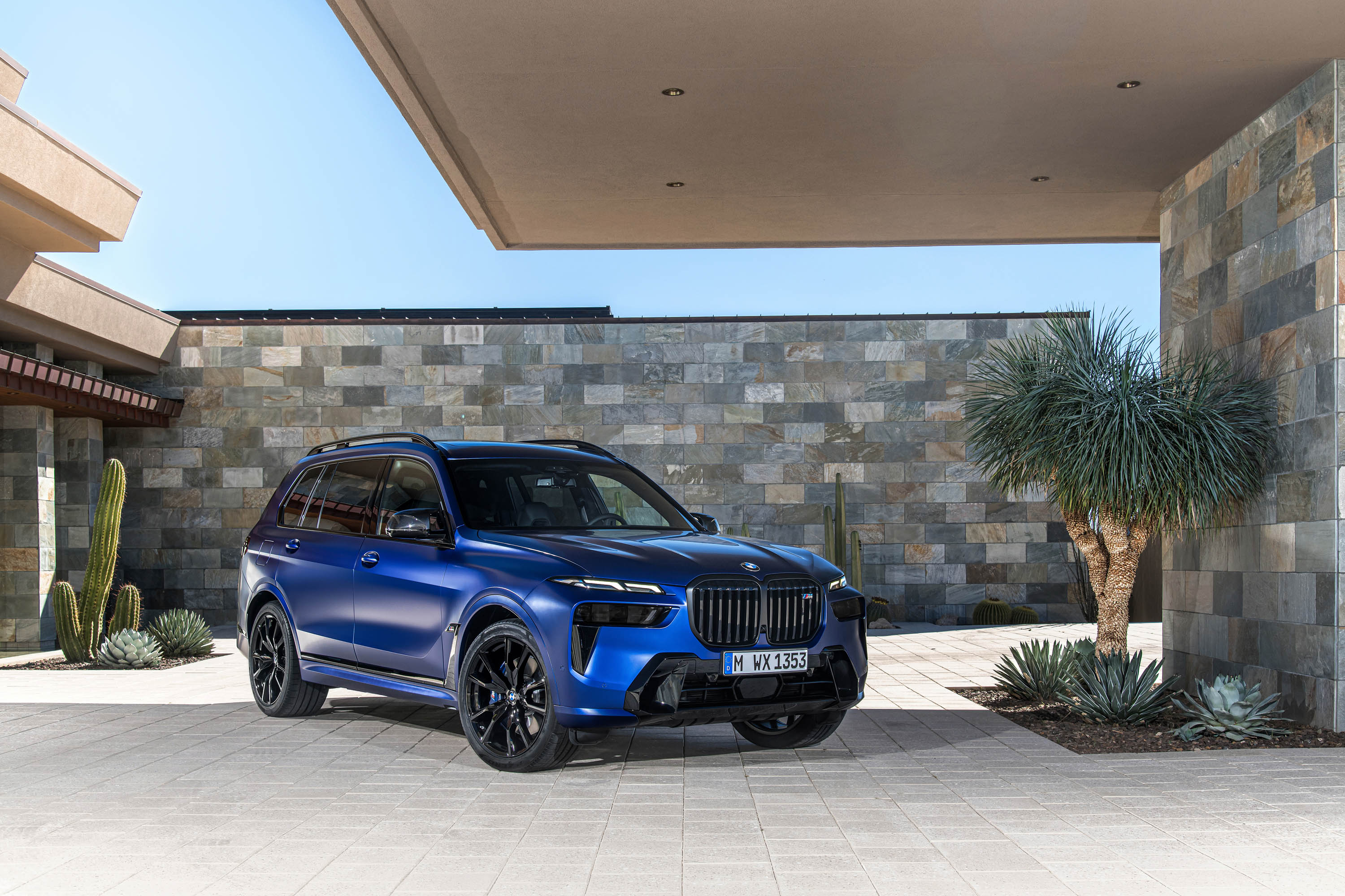 BMW X7 M60i