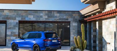 BMW X7 M60i (2023) - picture 31 of 57