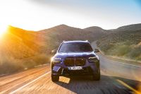 BMW X7 M60i (2023) - picture 2 of 57