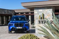 BMW X7 M60i (2023) - picture 26 of 57