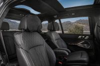 BMW X7 M60i (2023) - picture 54 of 57