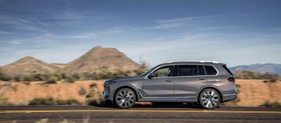 BMW X7 (2023) - picture 28 of 90