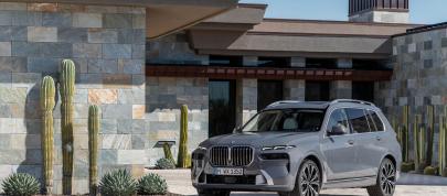 BMW X7 (2023) - picture 39 of 90