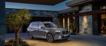 BMW X7 (2023) - picture 44 of 90