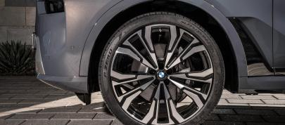 BMW X7 (2023) - picture 63 of 90