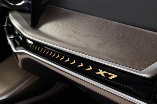 BMW X7 (2023) - picture 73 of 90