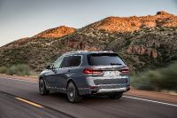 BMW X7 (2023) - picture 26 of 90