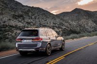 BMW X7 (2023) - picture 27 of 90
