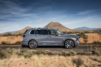 BMW X7 (2023) - picture 29 of 90