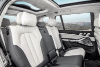 BMW X7 (2023) - picture 85 of 90