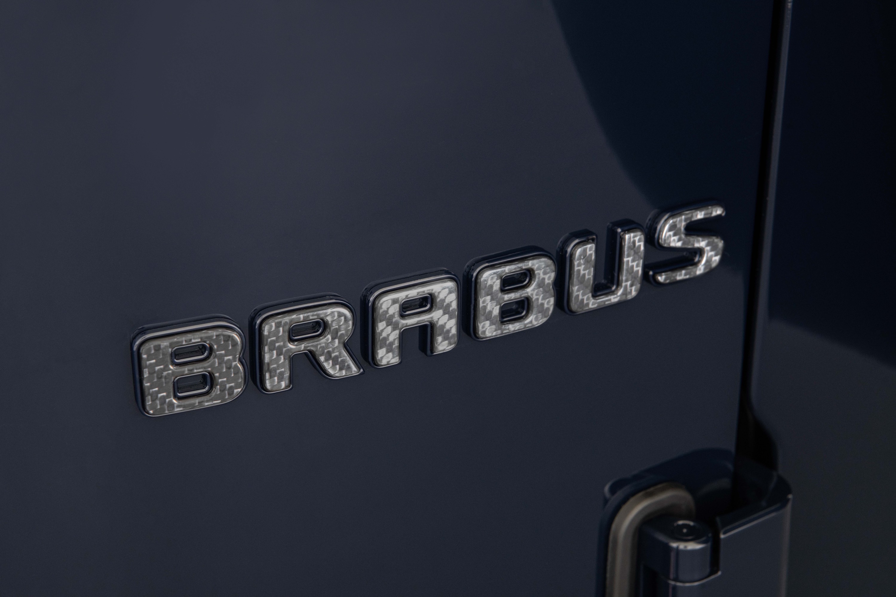 BRABUS 900 DEEP BLUE Mercedes-AMG G63