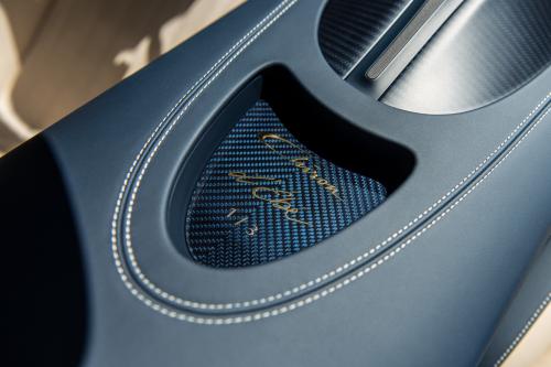 Bugatti Chiron L’Ébé (2023) - picture 17 of 17