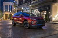 Chevrolet Blazer (2023) - picture 2 of 15