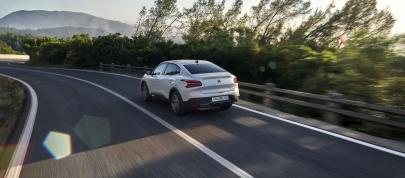 Citroen e-C4 X (2023) - picture 23 of 63