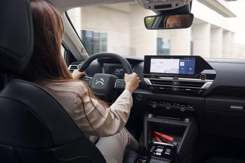 Citroen e-C4 X (2023) - picture 48 of 63