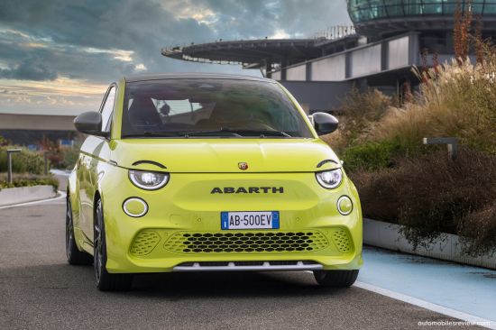 2023 Fiat Abarth 500e 2023 Fiat Abarth 500e