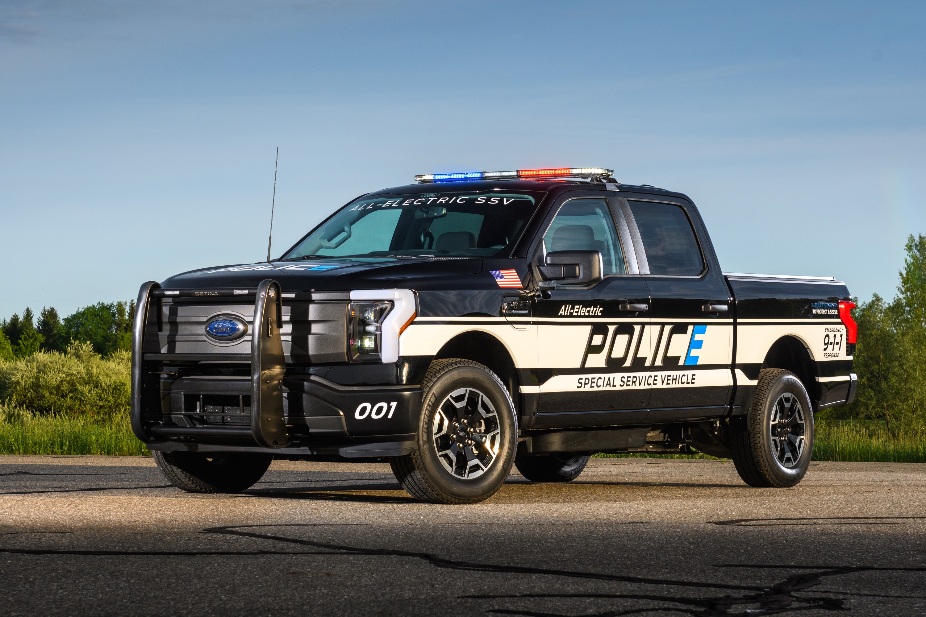 Ford F-150 Lightning Pro SSV