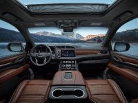 GMC Yukon Denali Ultimate (2023) - picture 4 of 12