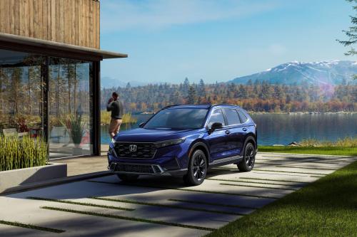 Honda CR-V (2023) - picture 1 of 7