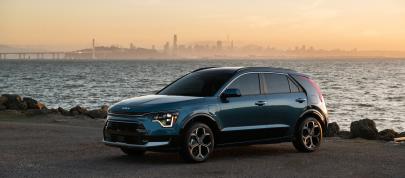 Kia Niro (2023) - picture 15 of 54