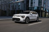 Kia Niro (2023) - picture 7 of 54